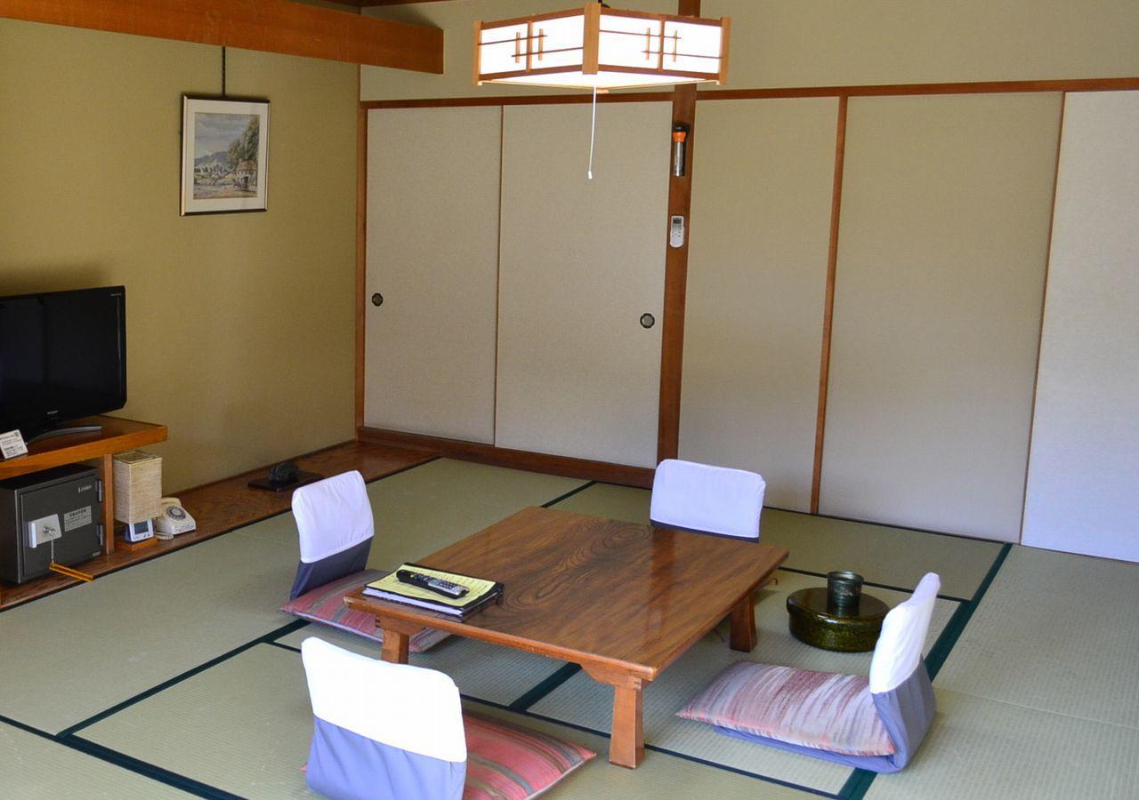Hishino Onsen Tokiwakan Komoro Exteriör bild